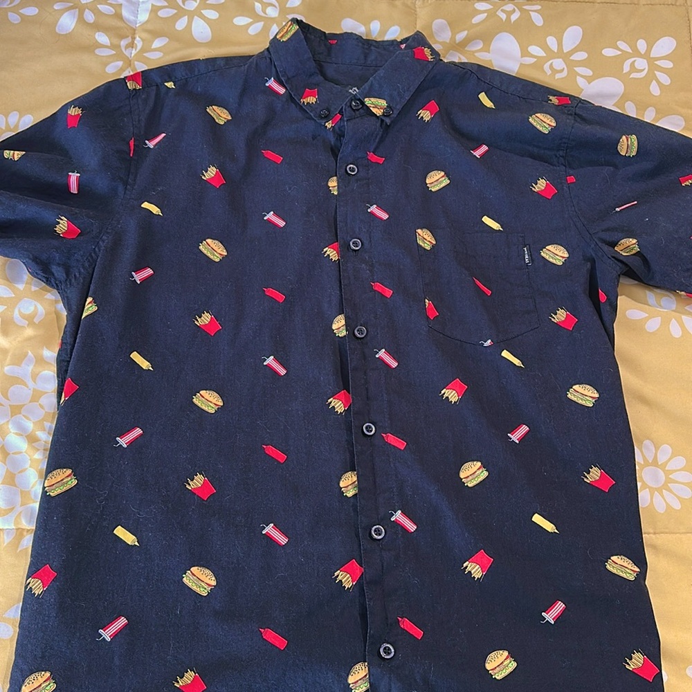 Men's black button up Shirt with hamburgers, fries, mustard & ketchup. Molokai L